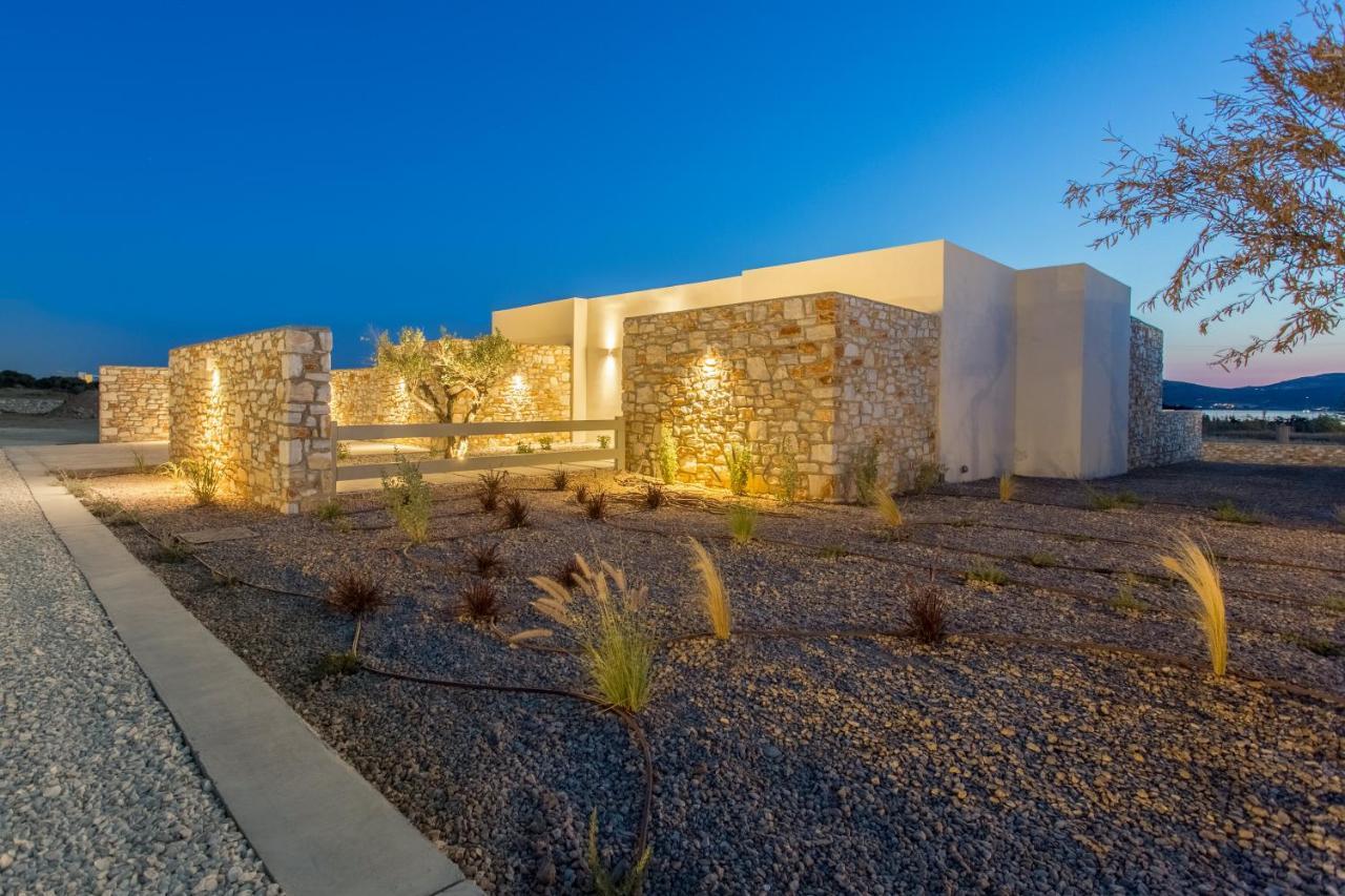 T7 Luxury Villas Paros Bagian luar foto